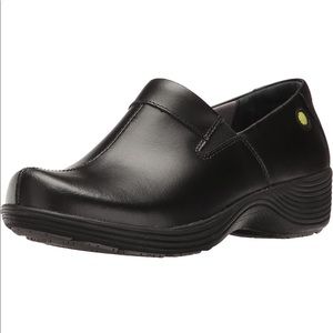 Dansko Work Wonders Clogs-Black